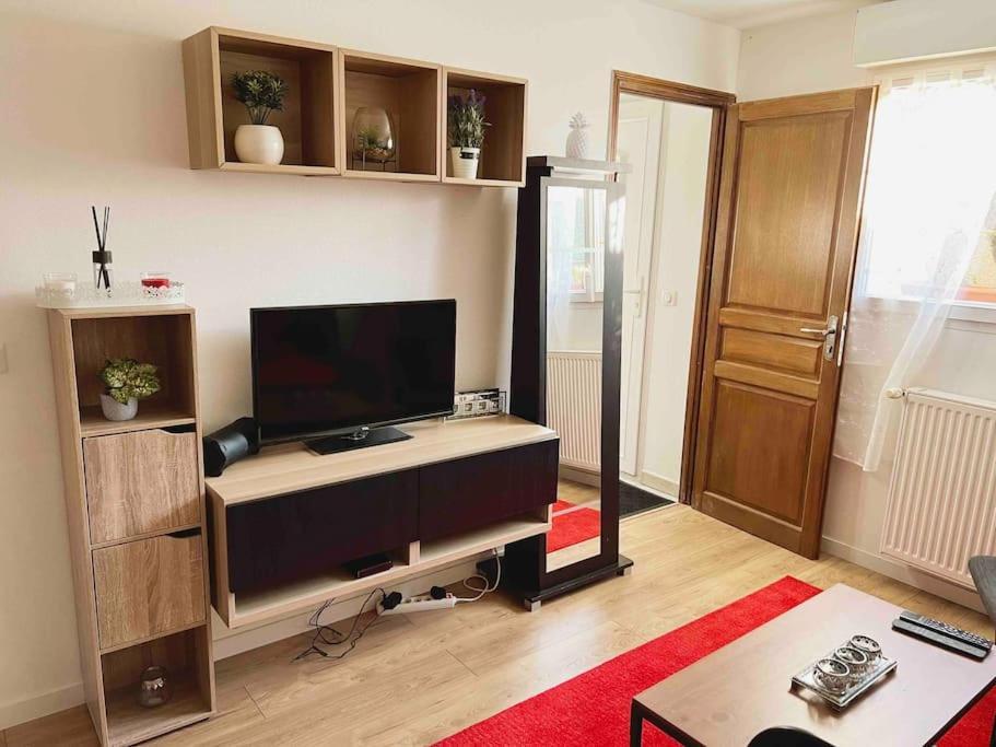 Appartement Ensoleille A 15 Minutes De Paris Vitry-sur-Seine Luaran gambar